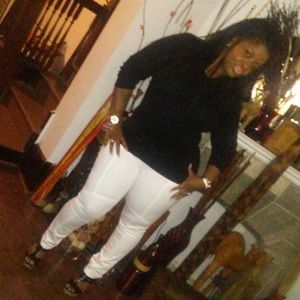 Meet your Posher, Sherell